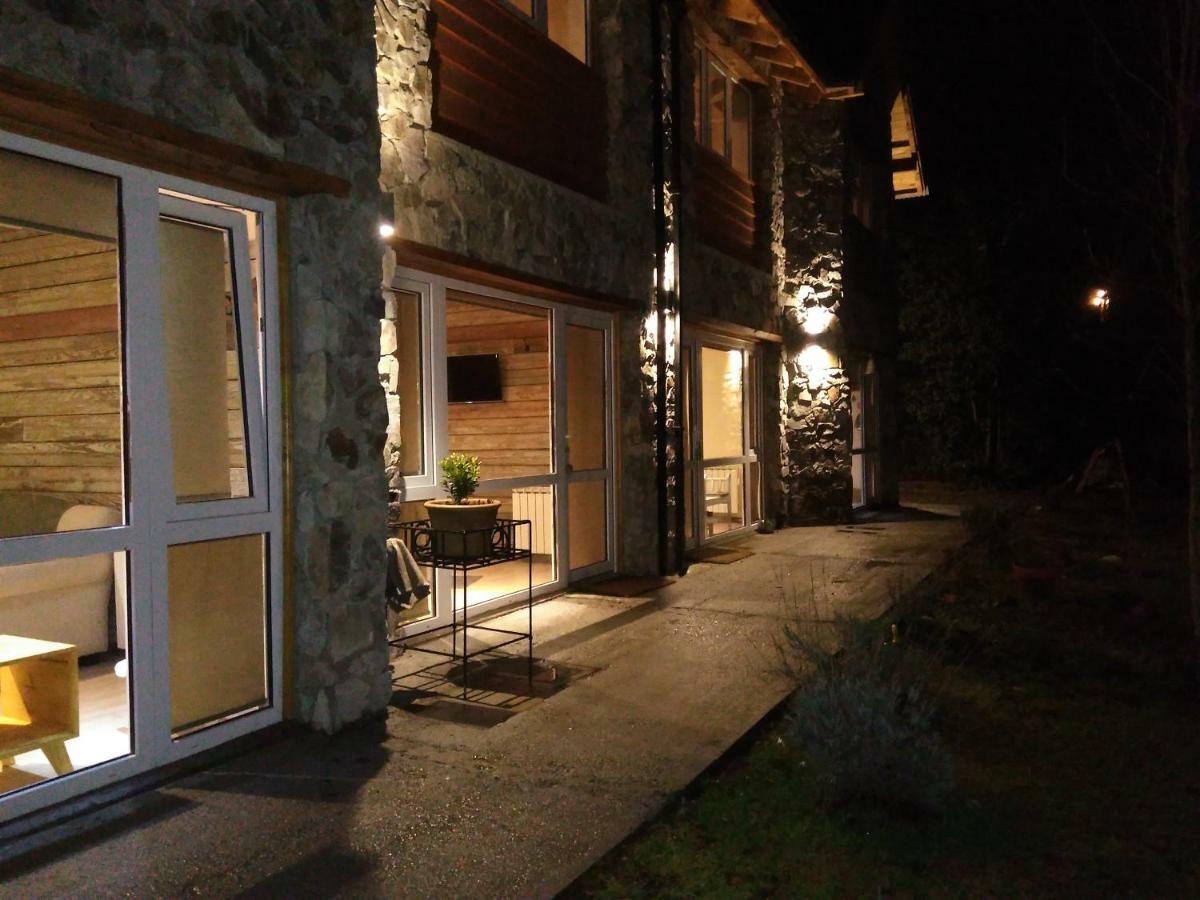 Hosteria Bajo Cero Villa La Angostura Exterior foto